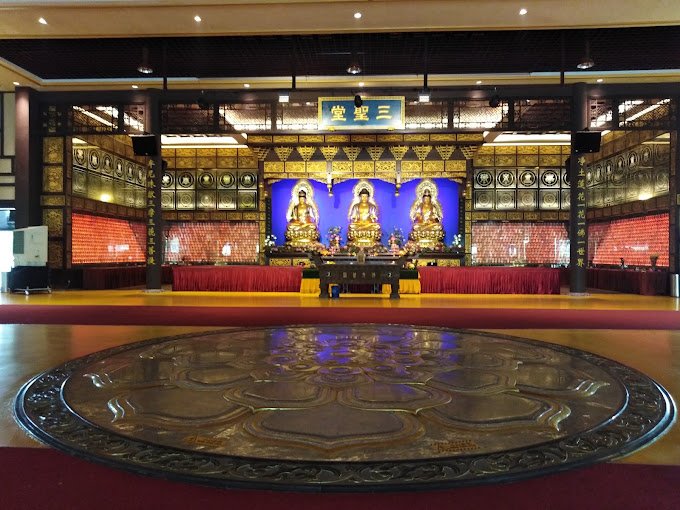 San Sheng Hall interior at Nirvana Melaka