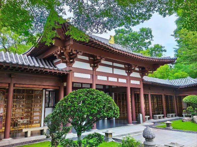 Traditional memorial architecture and landscaped grounds at Nirvana Shah Alam